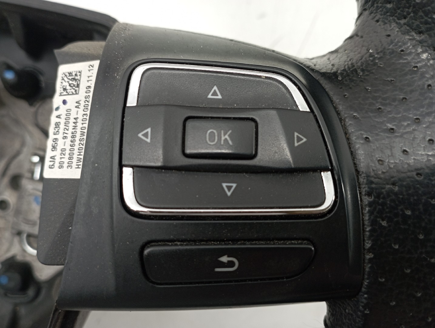 Volante SEAT TOLEDO IV (KG3) | 12 - 19 Imagem-1