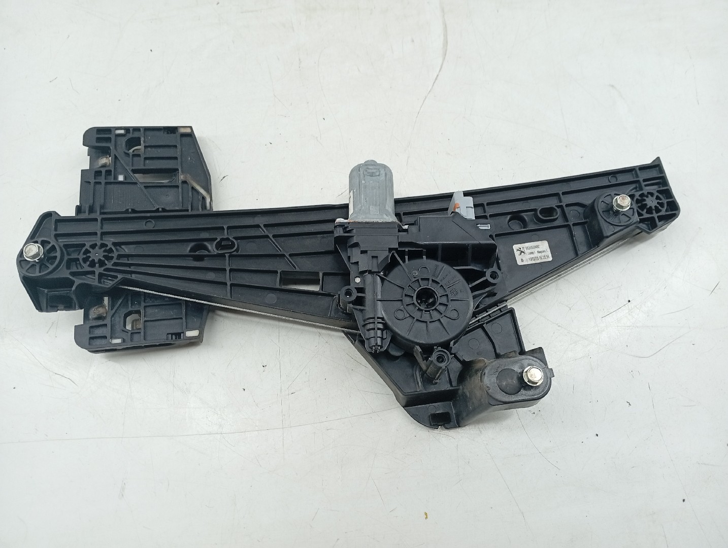 Motor e elevador de vidro trás direito PEUGEOT 2008 II (U_) | 19 - 