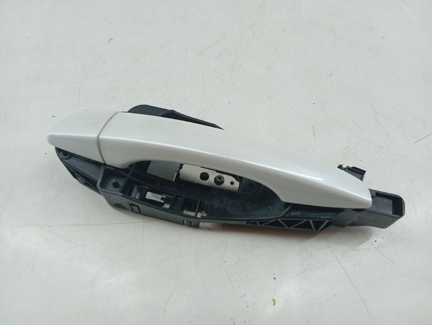Puxador Exterior Porta Tras Esquerdo PEUGEOT 2008 II (U_) | 19 - 