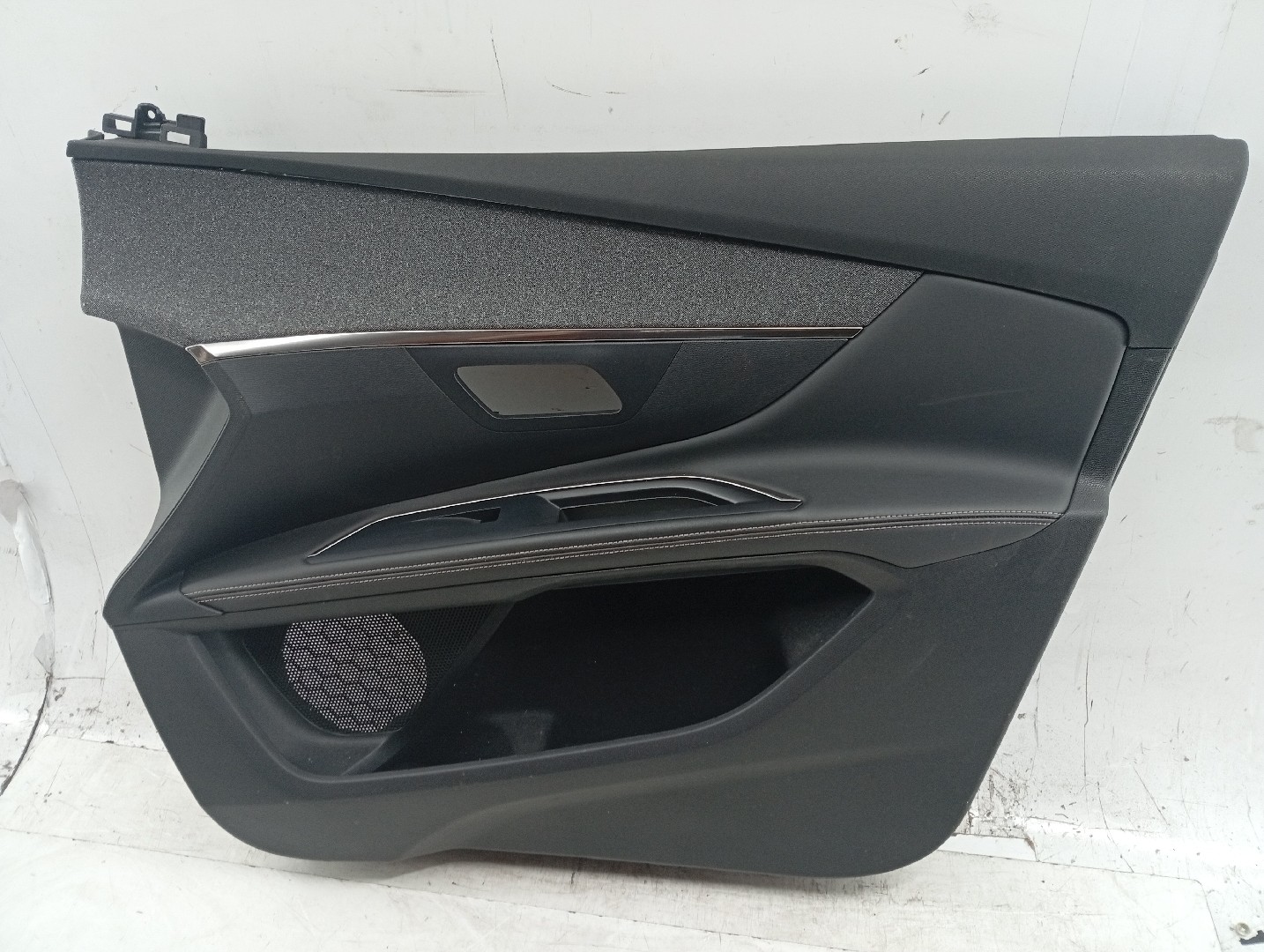 Quartela frente direita PEUGEOT 3008 SUV (M_) | 16 -  Imagem-4