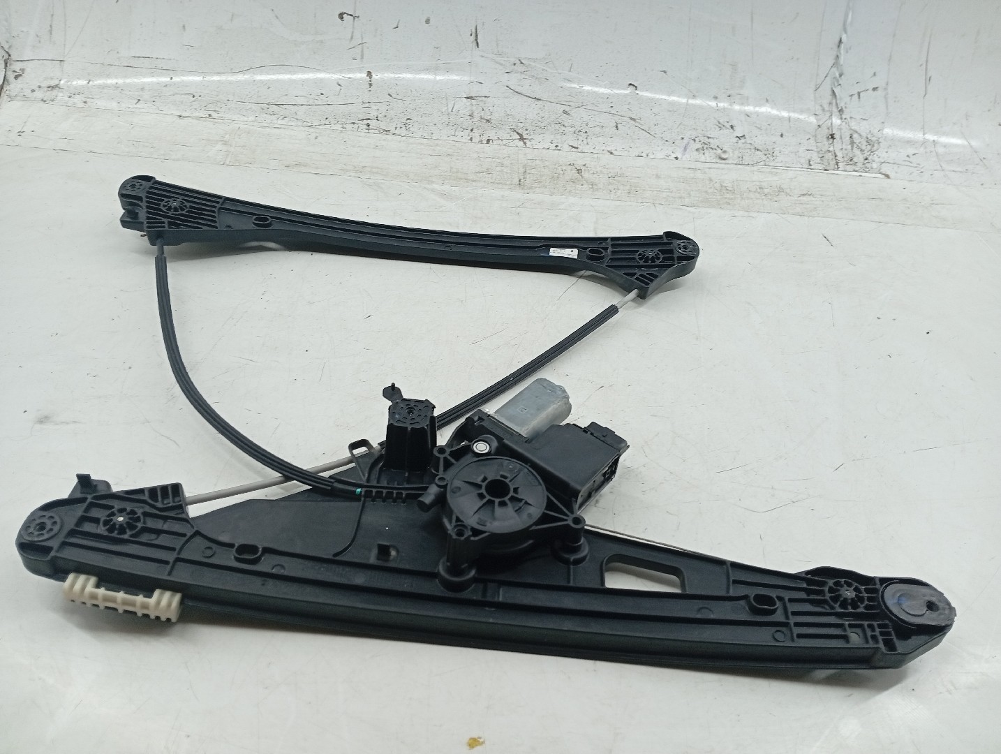 Motor e elevador de vidro frente direito PEUGEOT 3008 SUV (M_) | 16 -  Imagem-1