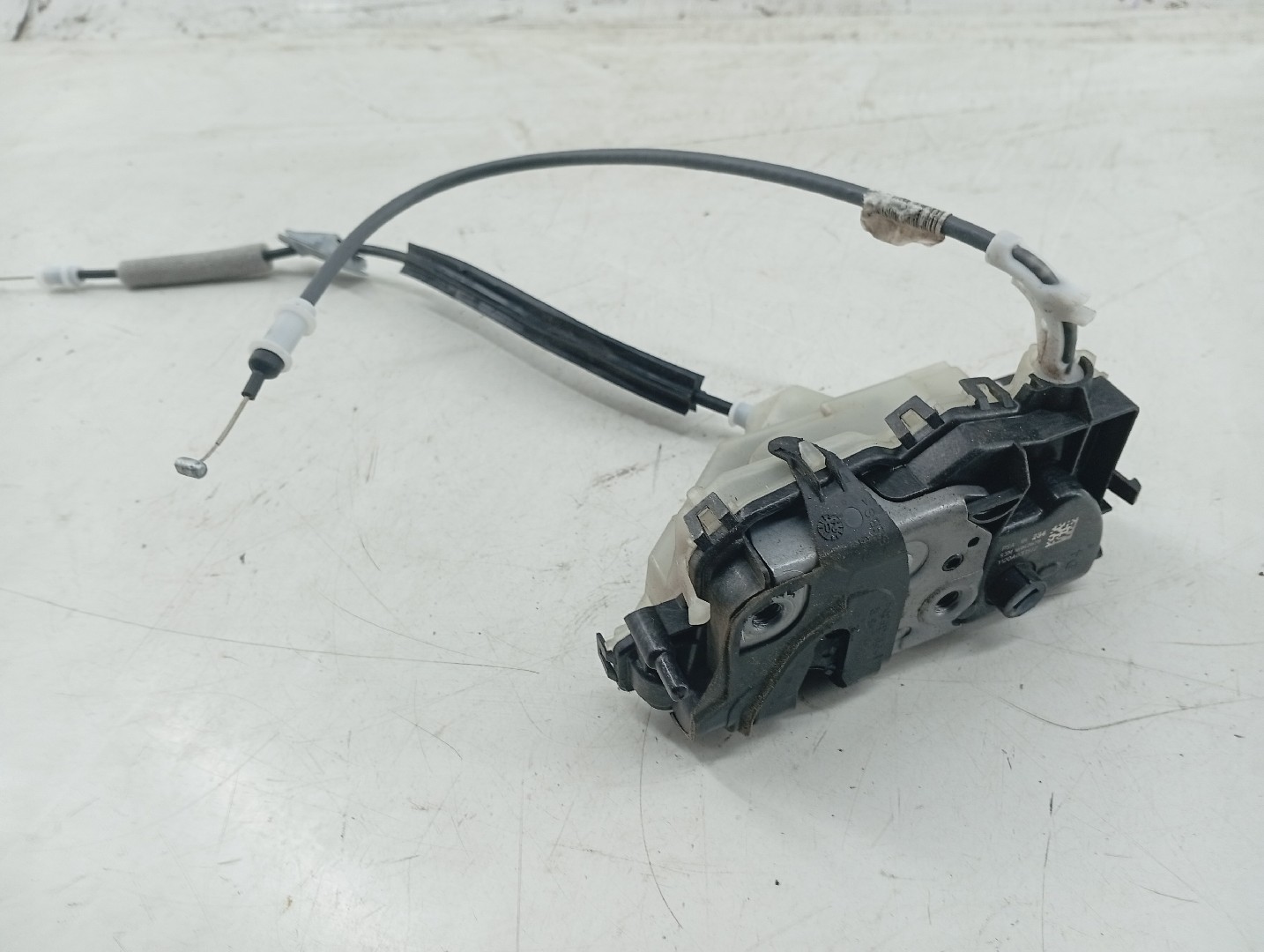 Fecho da Porta Frente Direito PEUGEOT 3008 SUV (M_) | 16 - 