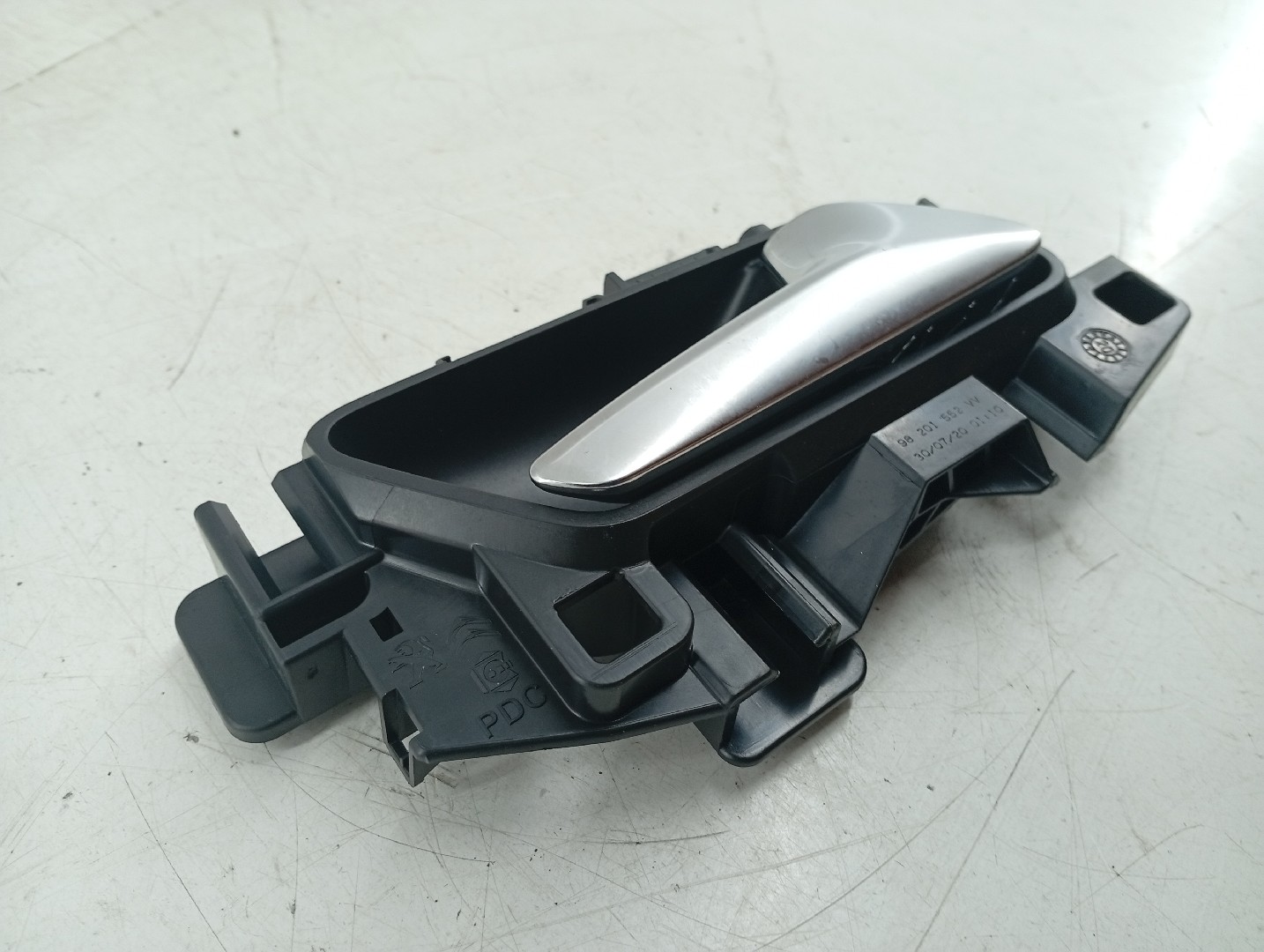 Puxador interior de porta frente direita PEUGEOT 3008 SUV (M_) | 16 -  Imagem-1