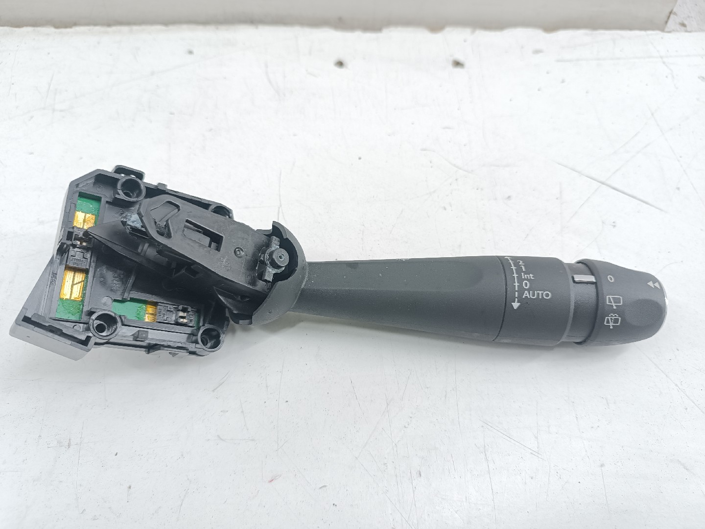 Comutador de limpa-para-brisas PEUGEOT 3008 SUV (M_) | 16 - 