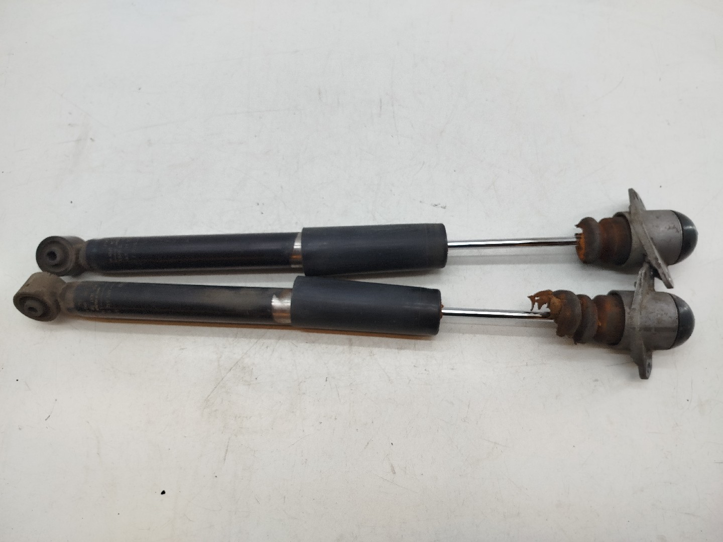 Amortecedores traseiros SEAT TOLEDO IV (KG3) | 12 - 19
