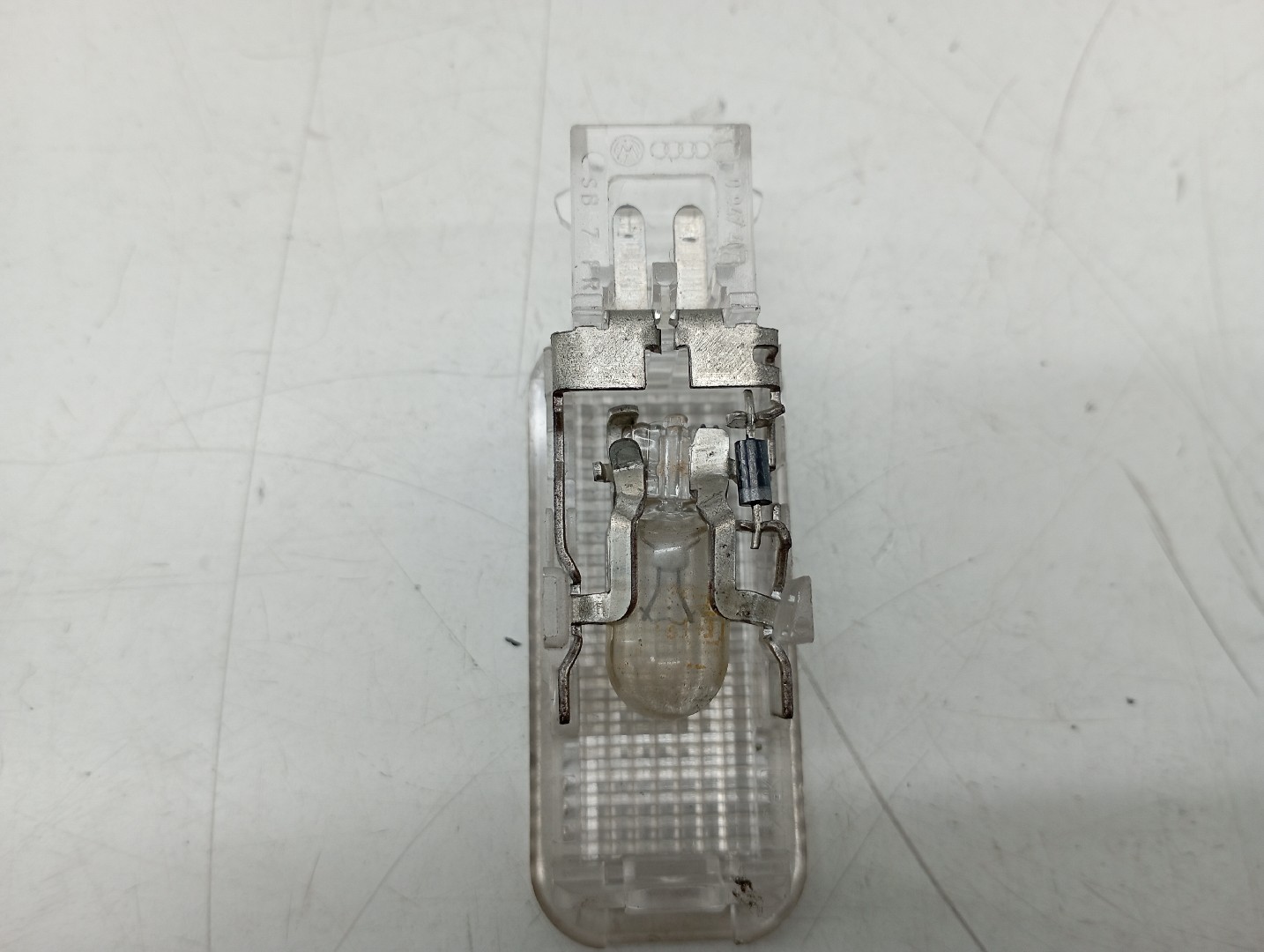 Luz de cortesia SEAT TOLEDO IV (KG3) | 12 - 19 Imagem-2