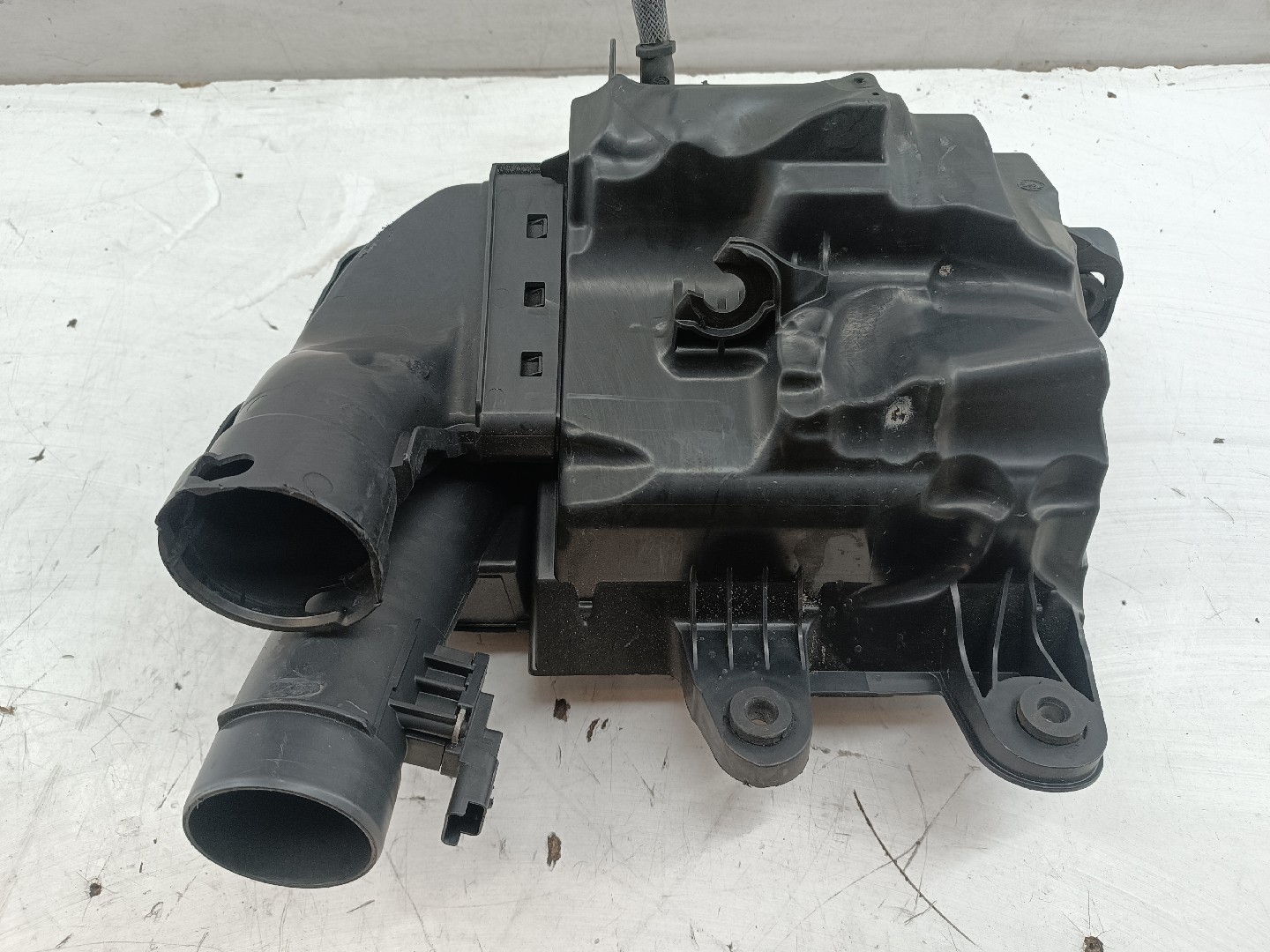 Caixa de filtro de ar PEUGEOT 3008 SUV (M_) | 16 - 