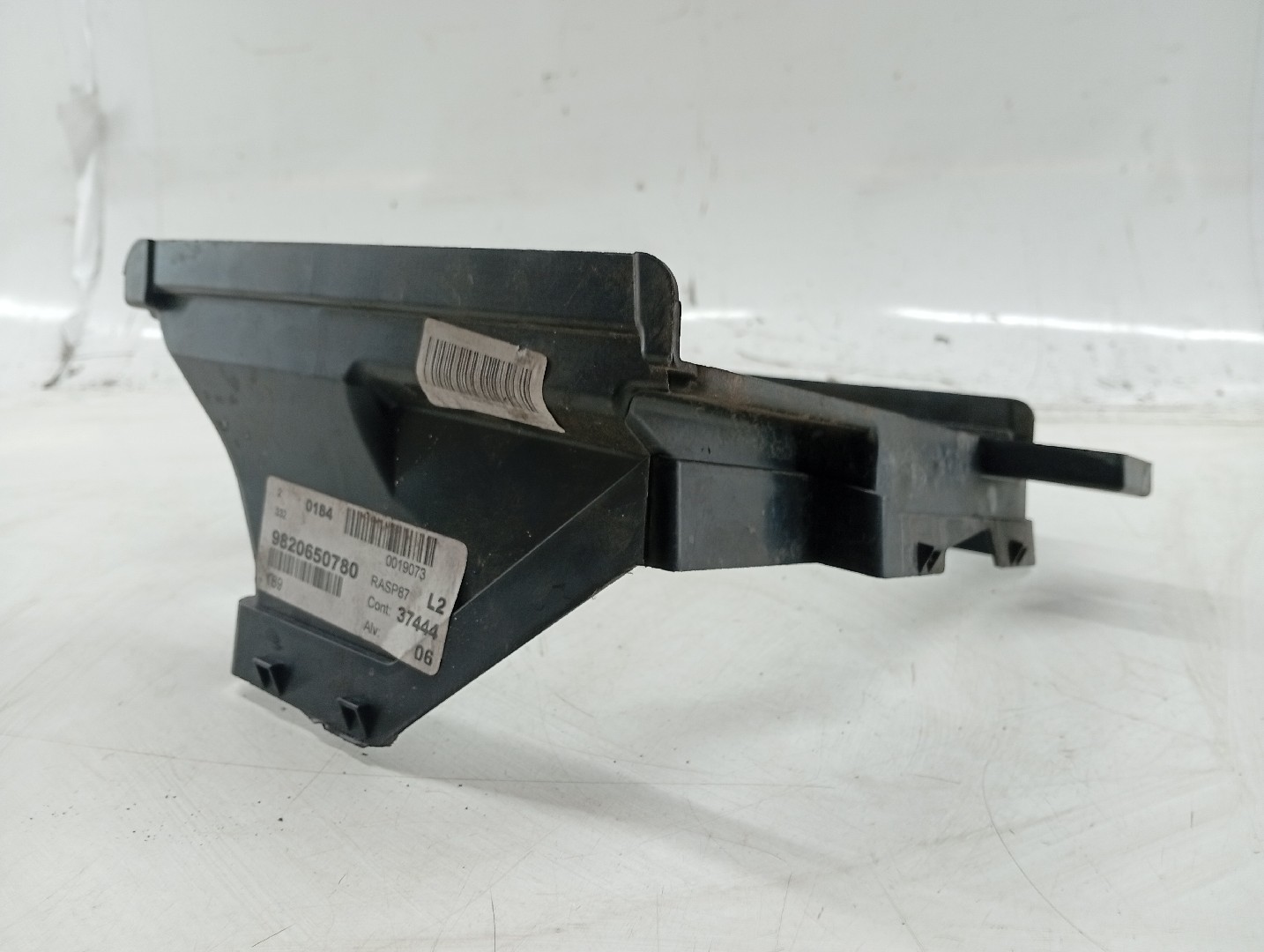 Duto de ar PEUGEOT 3008 SUV (M_) | 16 -  Imagem-1