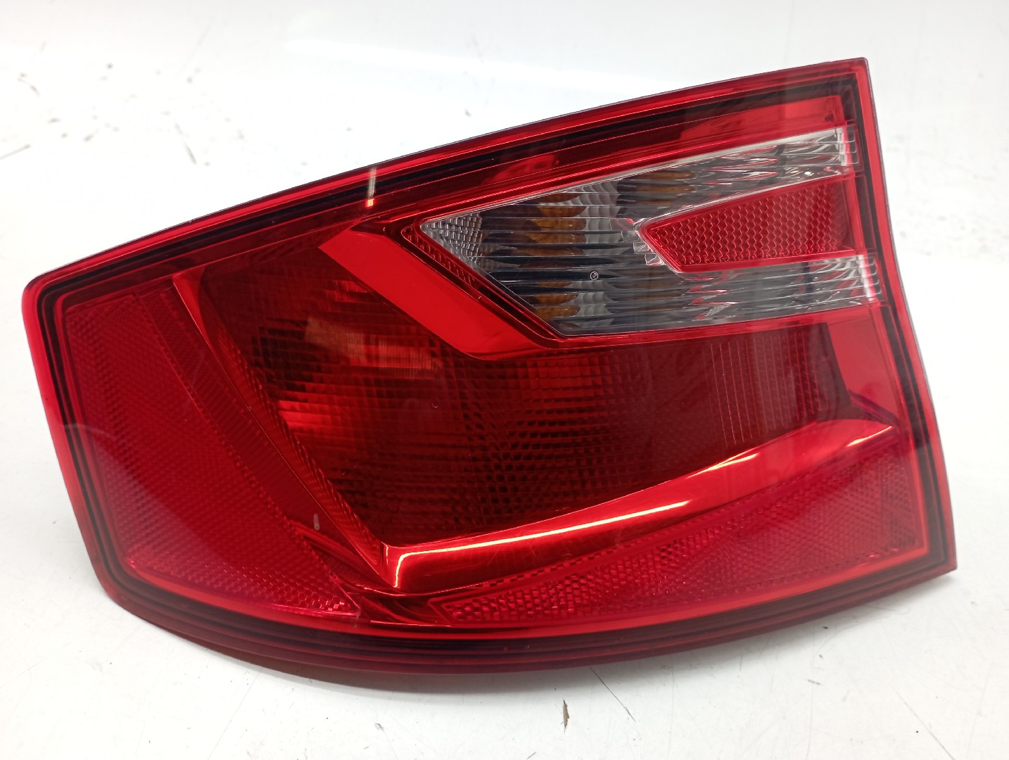 Farolim Stop Esquerdo SEAT TOLEDO IV (KG3) | 12 - 19