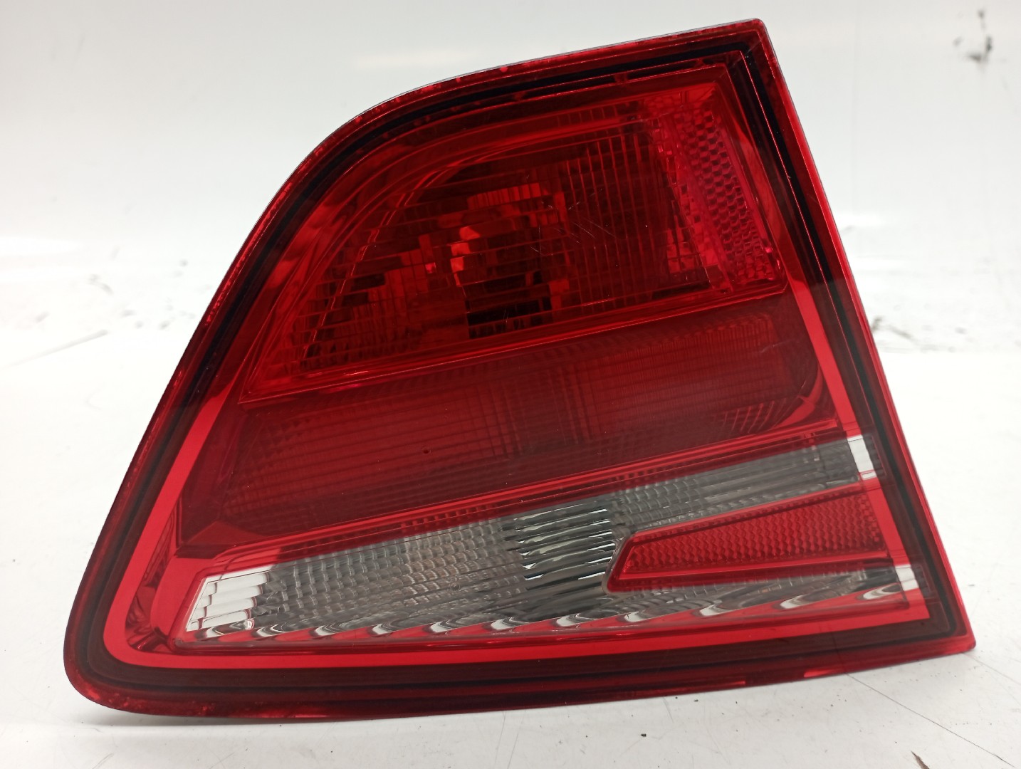 Farolim da Mala Esquerdo SEAT TOLEDO IV (KG3) | 12 - 19 Imagem-6