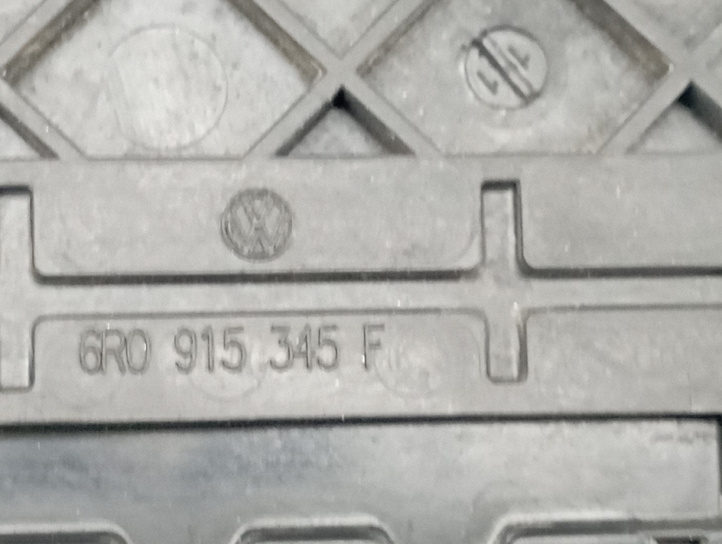 Módulo de fusíveis de bateria SEAT TOLEDO IV (KG3) | 12 - 19 Imagem-6