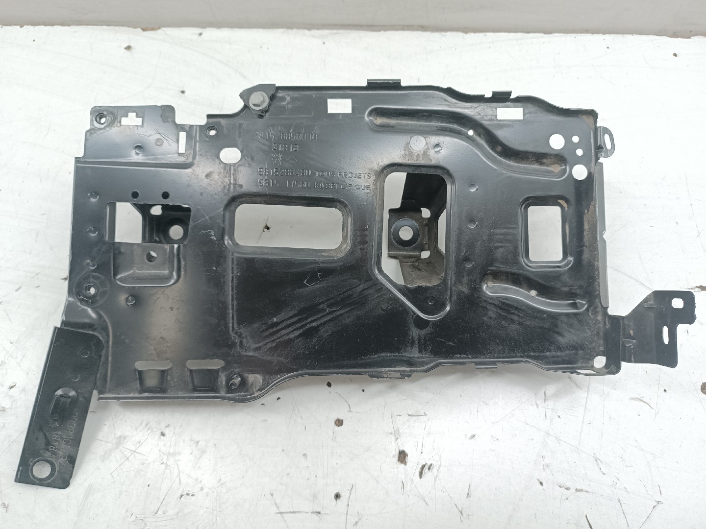 Base de bateria PEUGEOT 3008 SUV (M_) | 16 - 