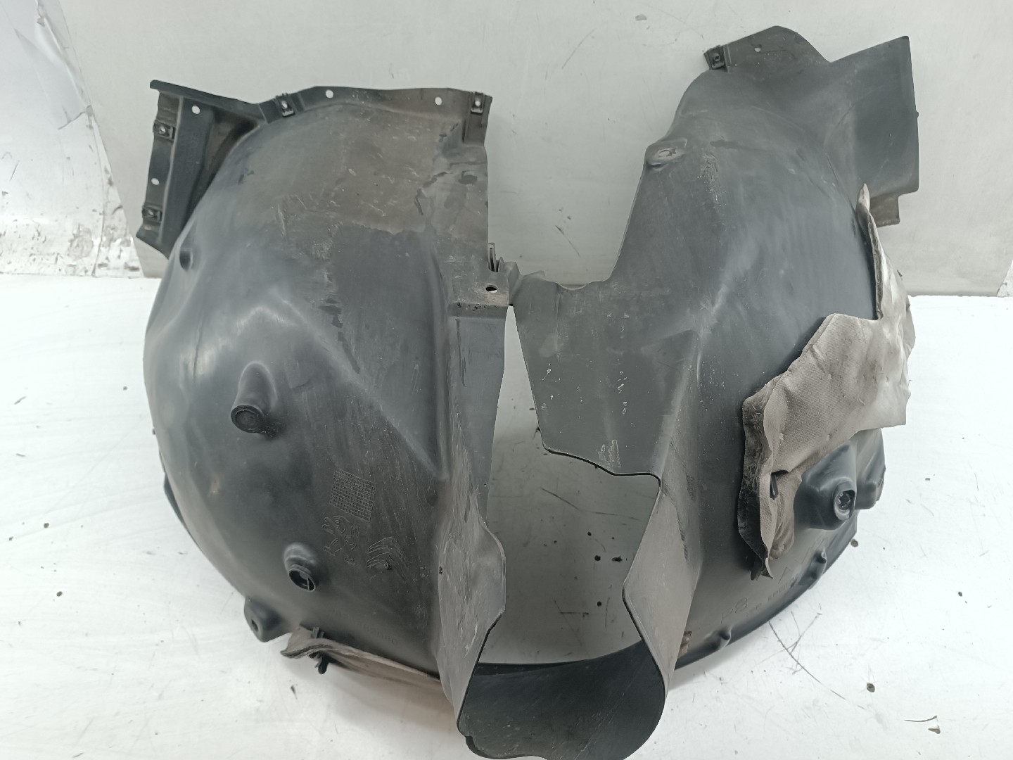 Cava de Roda Frente Esquerda PEUGEOT 3008 SUV (M_) | 16 - 