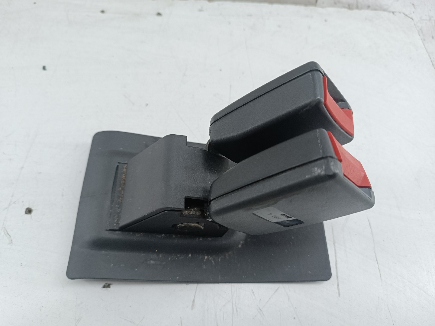 Encaixe cinto traseiro MINI MINI (R50, R53) | 01 - 06