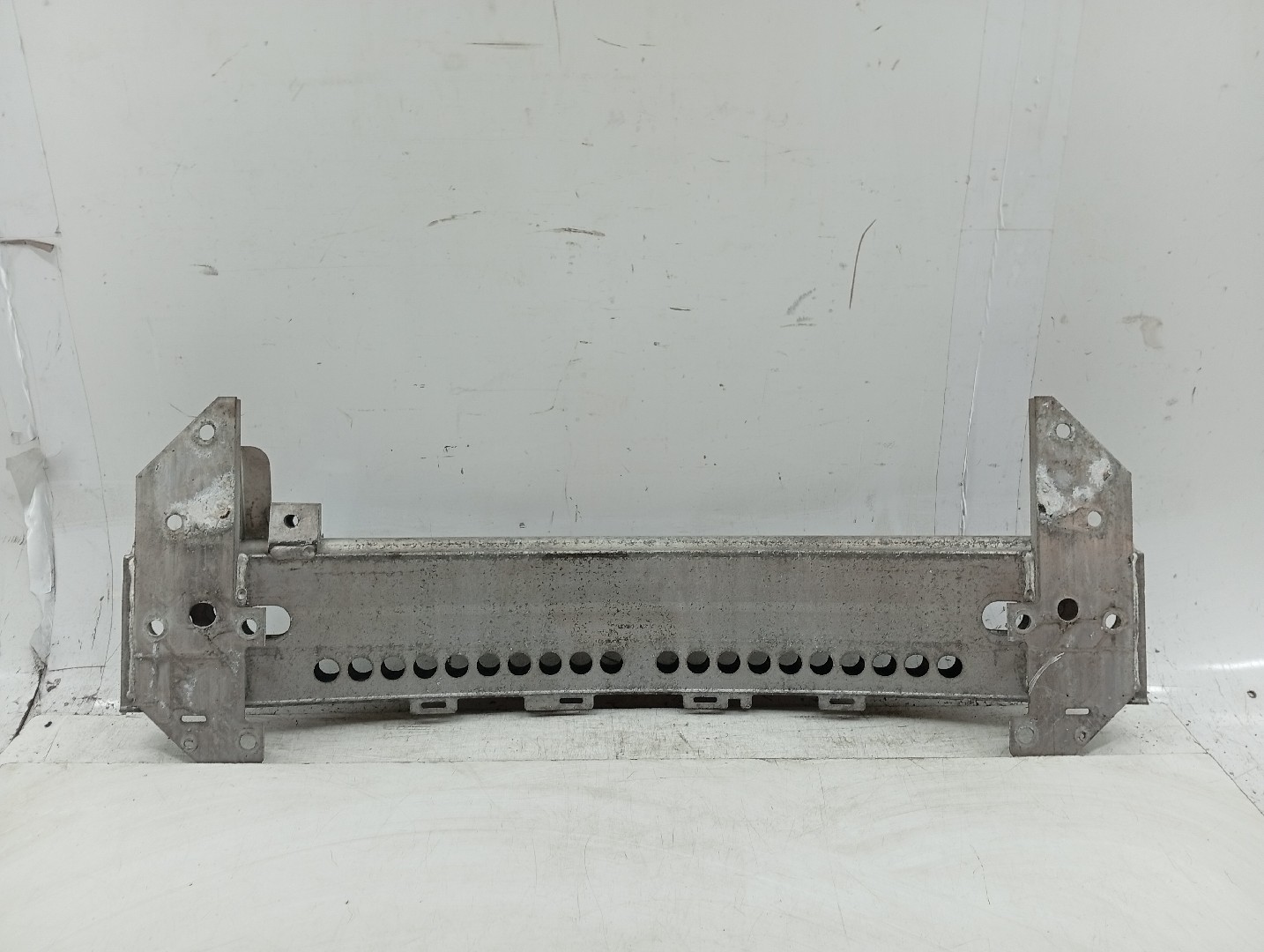 Reforço do para-choques Frente MINI MINI (R50, R53) | 01 - 06