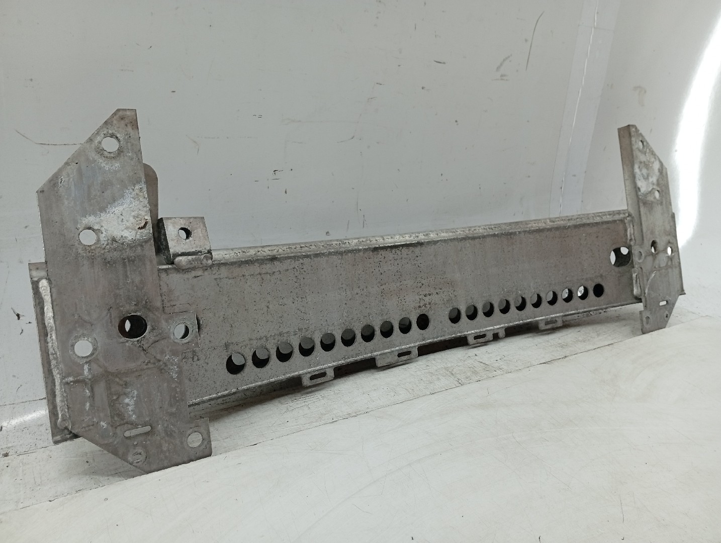 Reforço do para-choques Frente MINI MINI (R50, R53) | 01 - 06 Imagem-1
