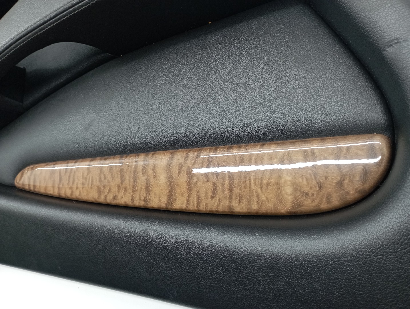 Quartela de porta trás esquerda JAGUAR X-TYPE (X400) | 01 - 09 Imagem-4