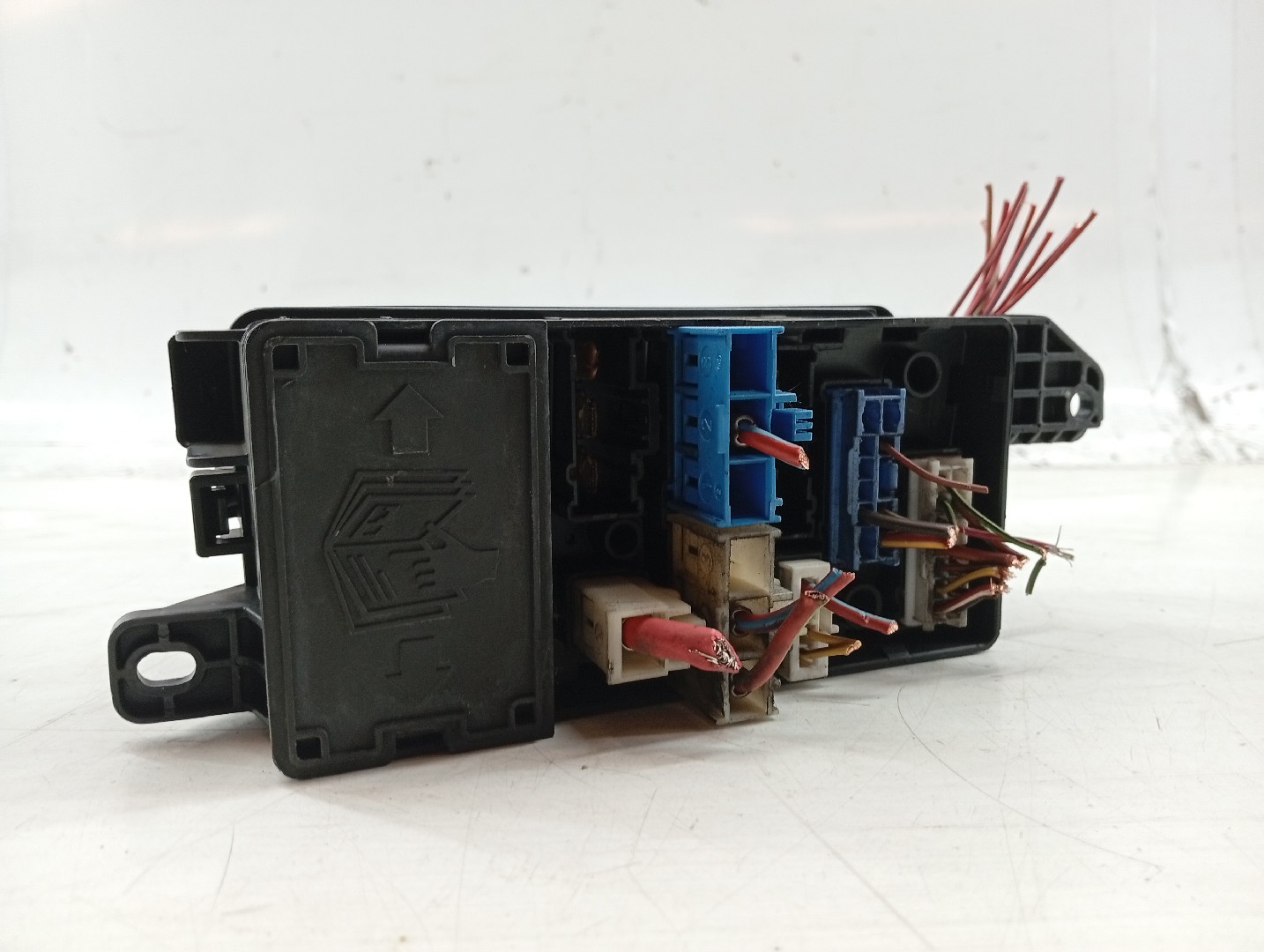 Caixa de fusíveis e relés MINI MINI (R50, R53) | 01 - 06 Imagem-1