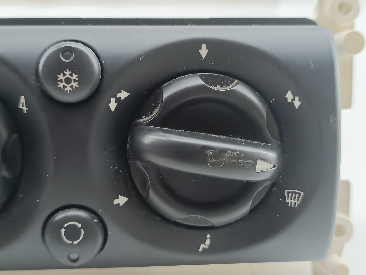 Comutador de Sofagem / Ar Condicionado MINI MINI (R50, R53) | 01 - 06 Imagem-6