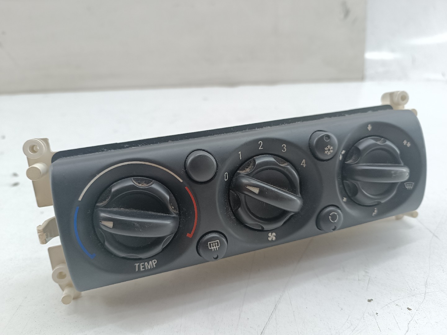 Comutador de Sofagem / Ar Condicionado MINI MINI (R50, R53) | 01 - 06 Imagem-7