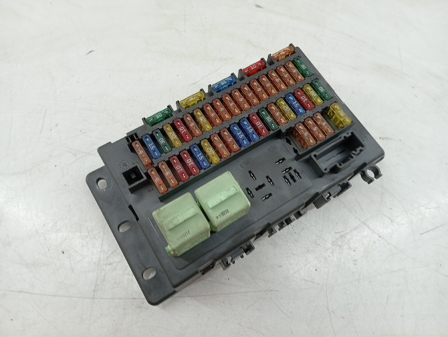 Caixa de fusíveis e relés MINI MINI (R50, R53) | 01 - 06 Imagem-5