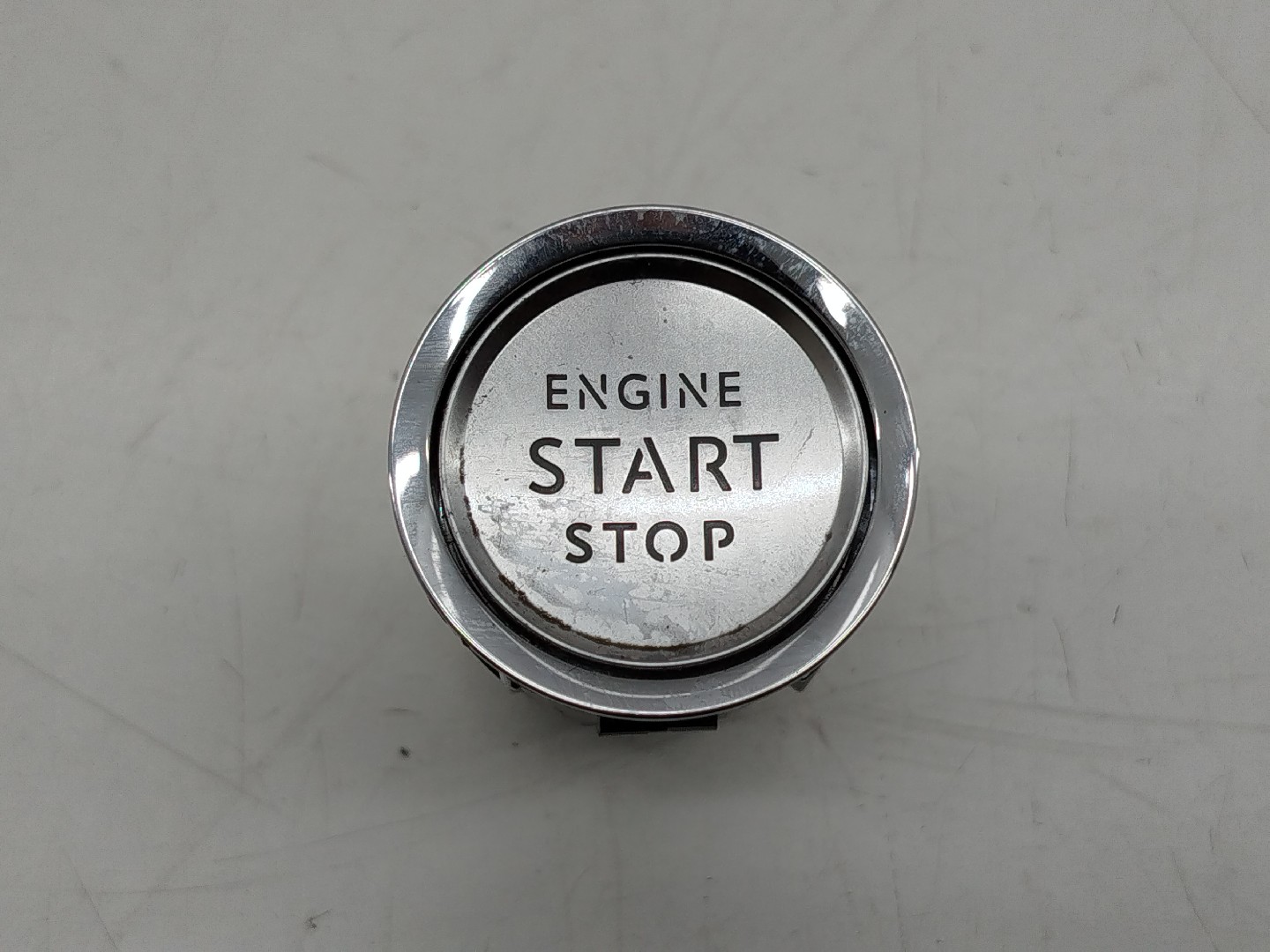 Botão Start/Stop PEUGEOT 508 SW II (FC_, FJ_, F4_) | 18 - 