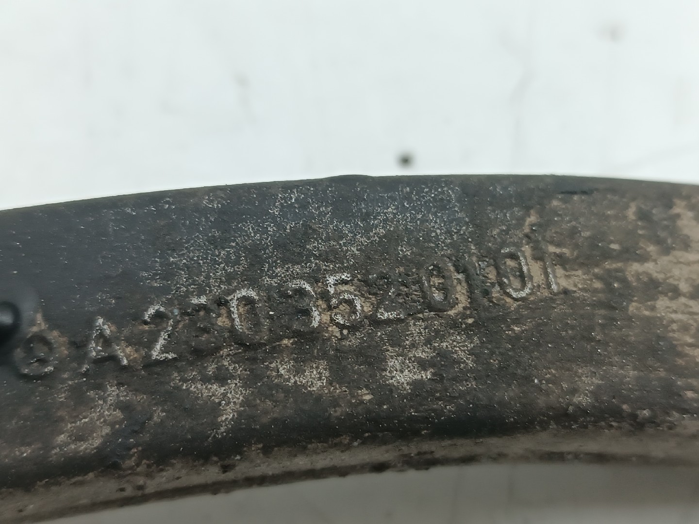 Braços de suspensão traseiros esquerdo / direito MERCEDES-BENZ E-CLASS T-Model (S211) | 03 - 09 Imagem-2