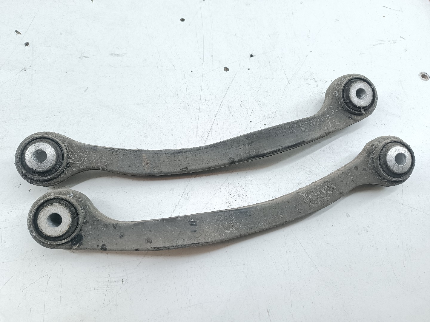 Braços de suspensão traseiros esquerdo / direito MERCEDES-BENZ E-CLASS T-Model (S211) | 03 - 09 Imagem-5