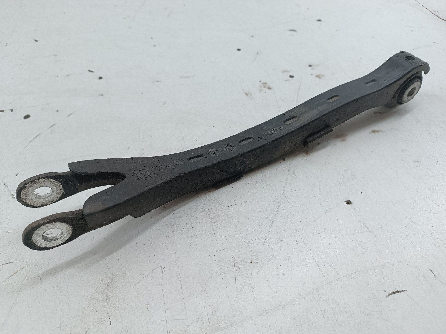 Braço de suspensão traseiro esquerdo MERCEDES-BENZ E-CLASS T-Model (S211) | 03 - 09 Imagem-5