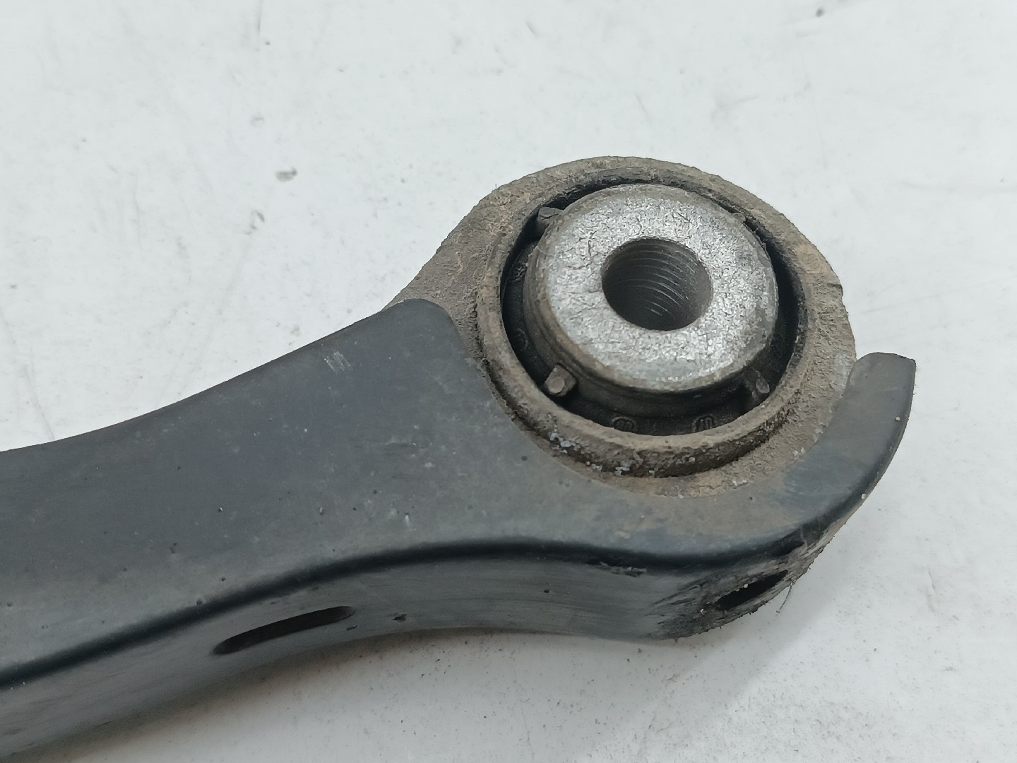 Braço de suspensão traseiro esquerdo MERCEDES-BENZ E-CLASS T-Model (S211) | 03 - 09 Imagem-1