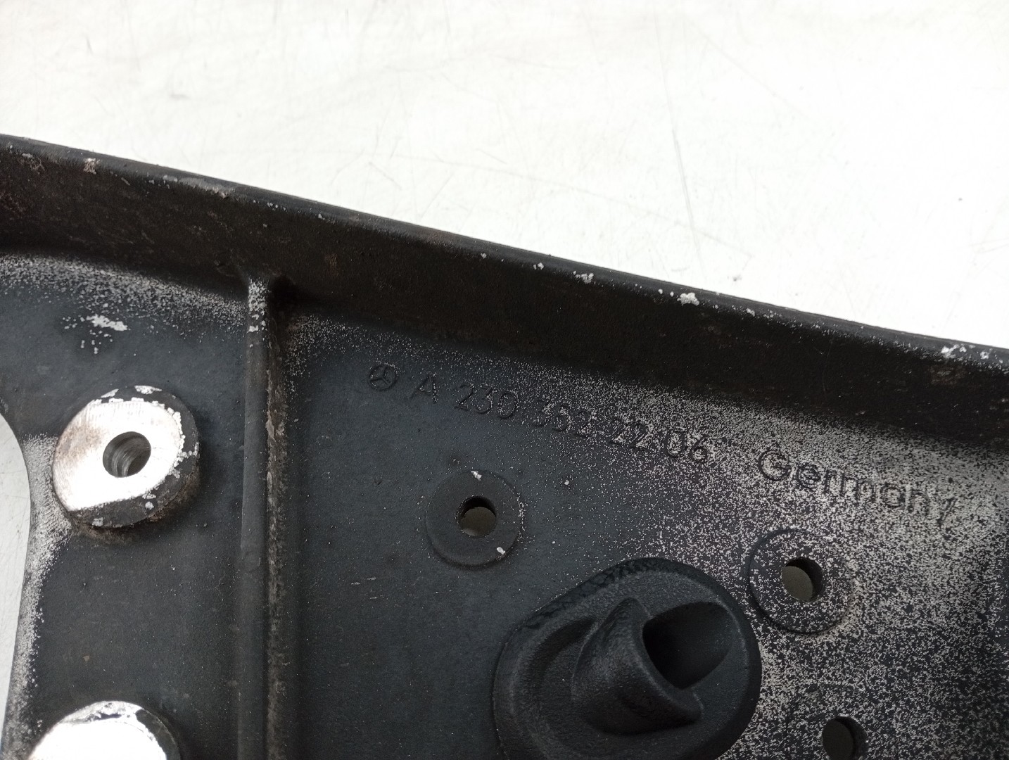 Apoio de Diferencial MERCEDES-BENZ E-CLASS T-Model (S211) | 03 - 09 Imagem-1