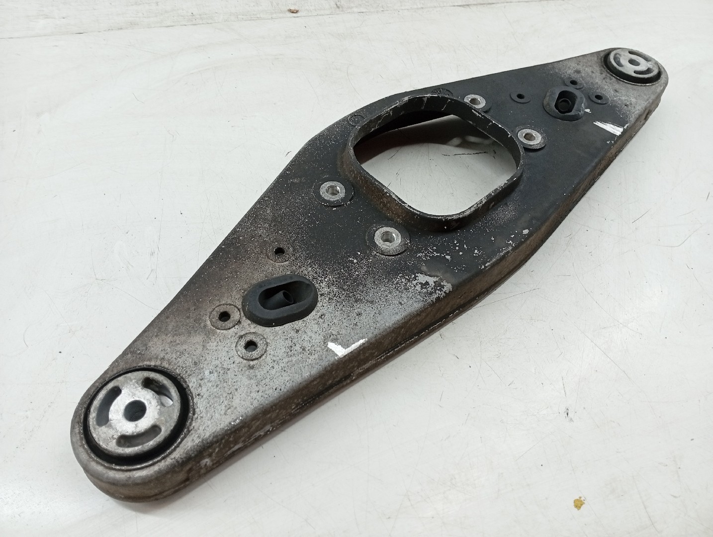 Apoio de Diferencial MERCEDES-BENZ E-CLASS T-Model (S211) | 03 - 09 Imagem-4