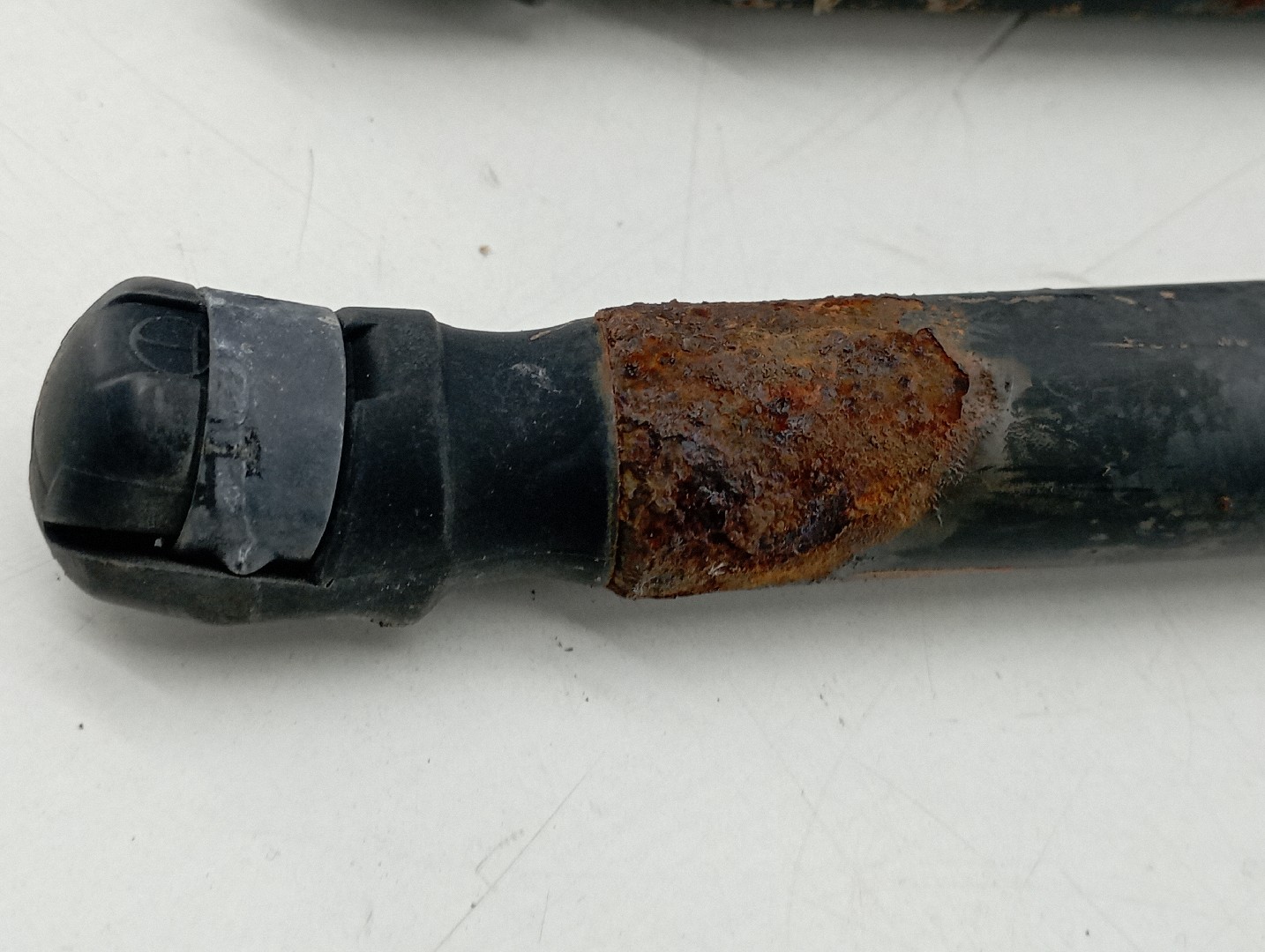 Amortecedores do capô JAGUAR X-TYPE (X400) | 01 - 09 Imagem-2