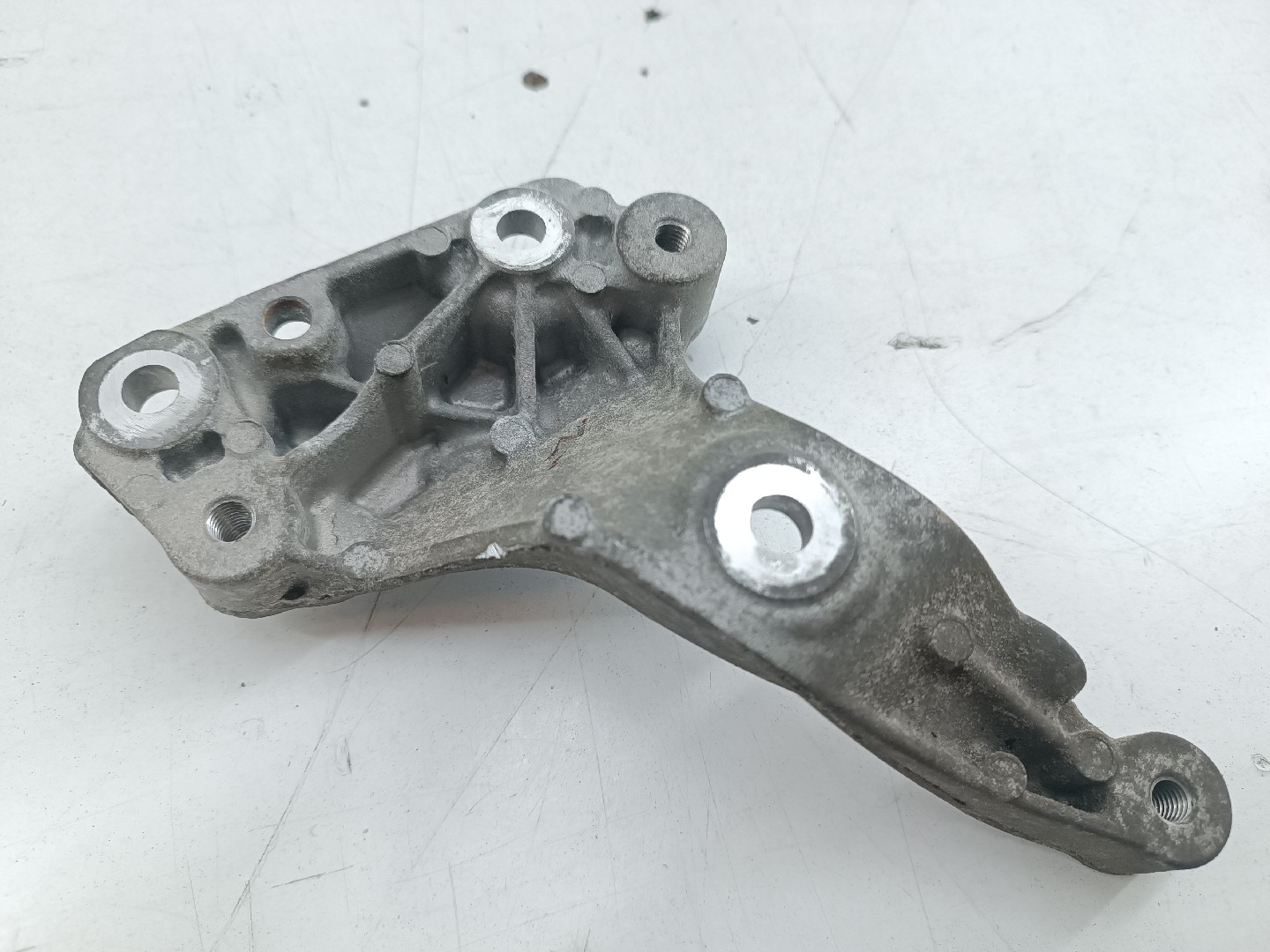 Suporte de Compressor de Ar Condicionado PEUGEOT 508 II (FB_, FH_, F3_) | 18 -  Imagem-3