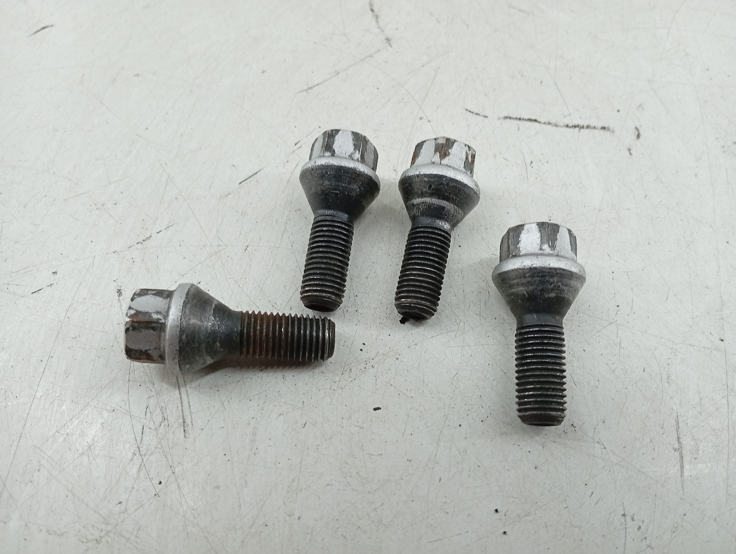 Pernos BMW 3 Coupé (E92) | 05 - 13 Imagem-2