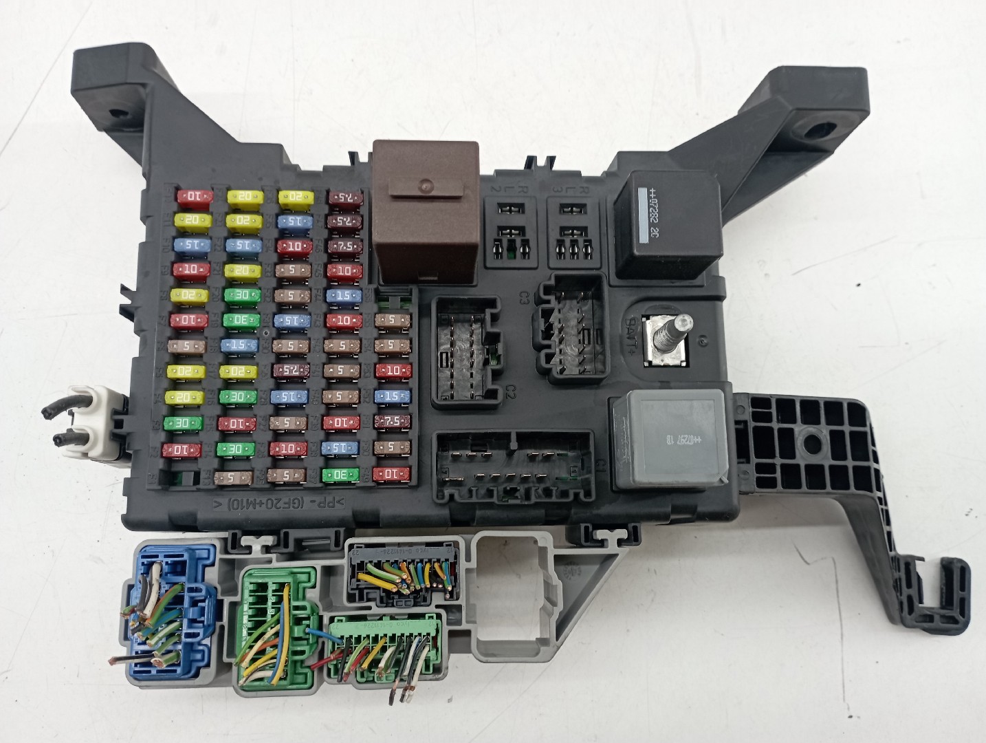 Caixa de fusíveis e relés JAGUAR X-TYPE (X400) | 01 - 09