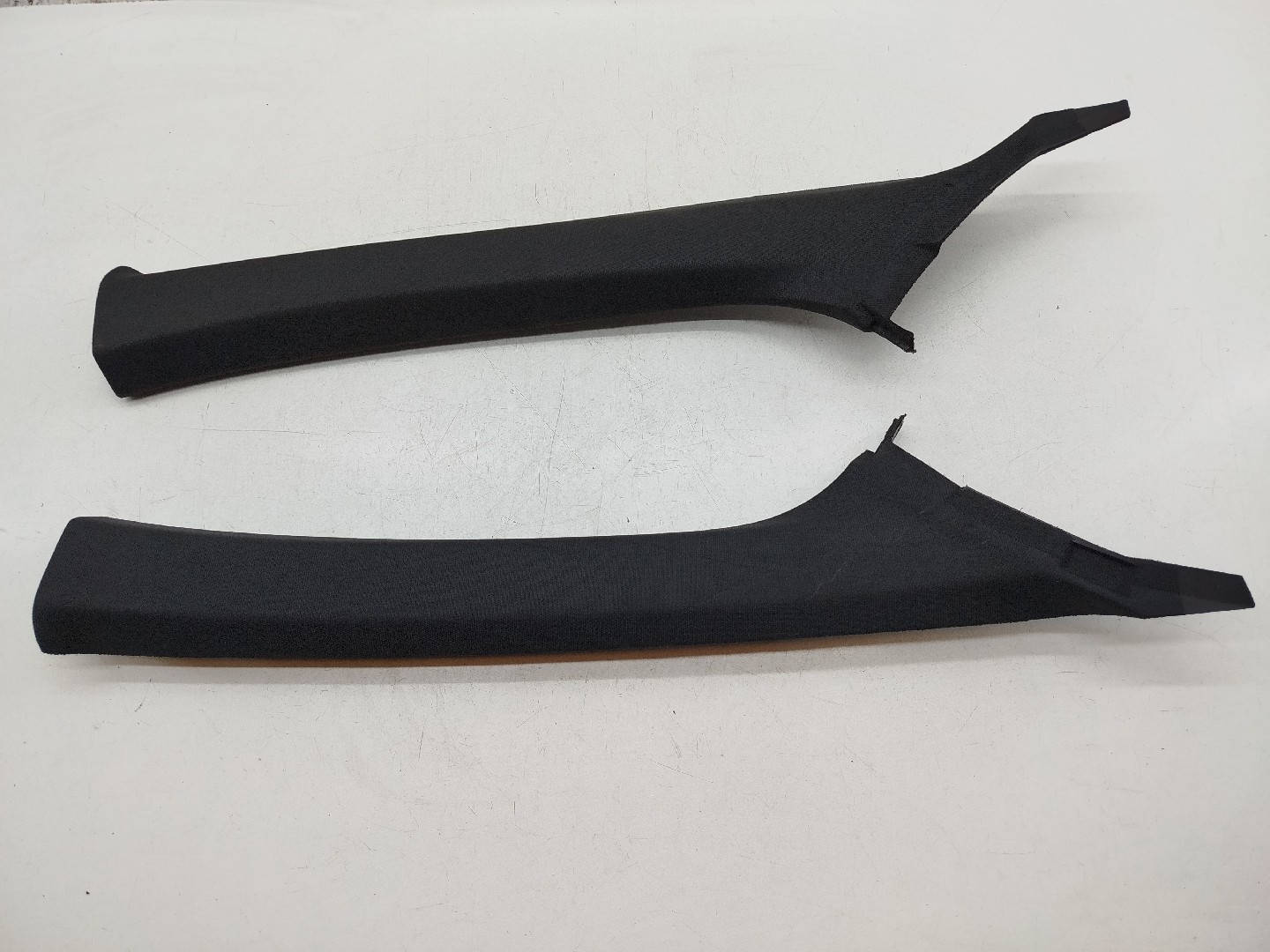 Moldura de pilar A PEUGEOT 5008 II | 16 - 