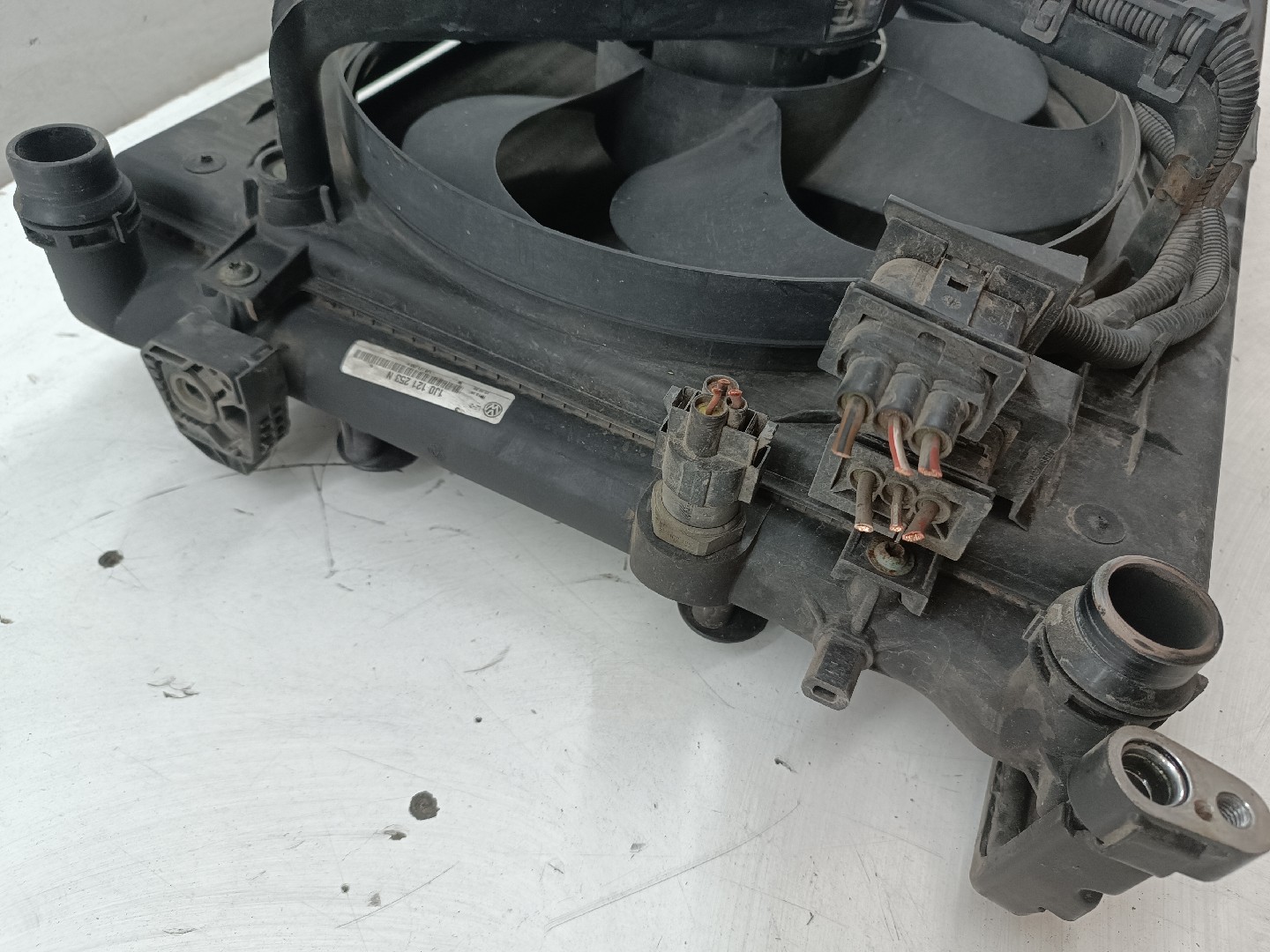 Conj. de 2/3  radiadores c/ TermoVentilador VOLKSWAGEN GOLF IV (1J1) | 97 - 07 Imagem-7