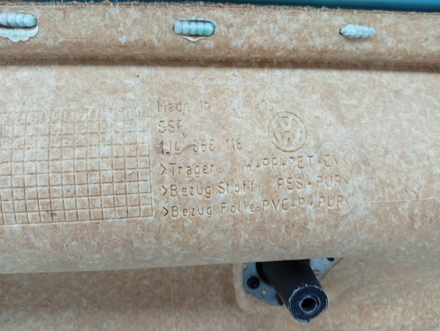Quartela de porta trás direita VOLKSWAGEN GOLF IV (1J1) | 97 - 07 Imagem-1