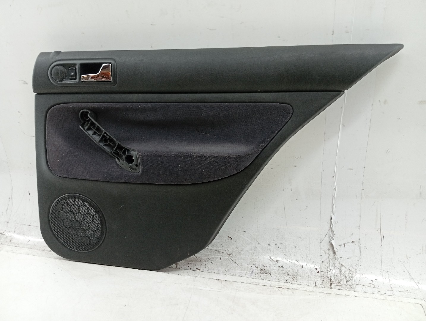 Quartela de porta trás direita VOLKSWAGEN GOLF IV (1J1) | 97 - 07 Imagem-5