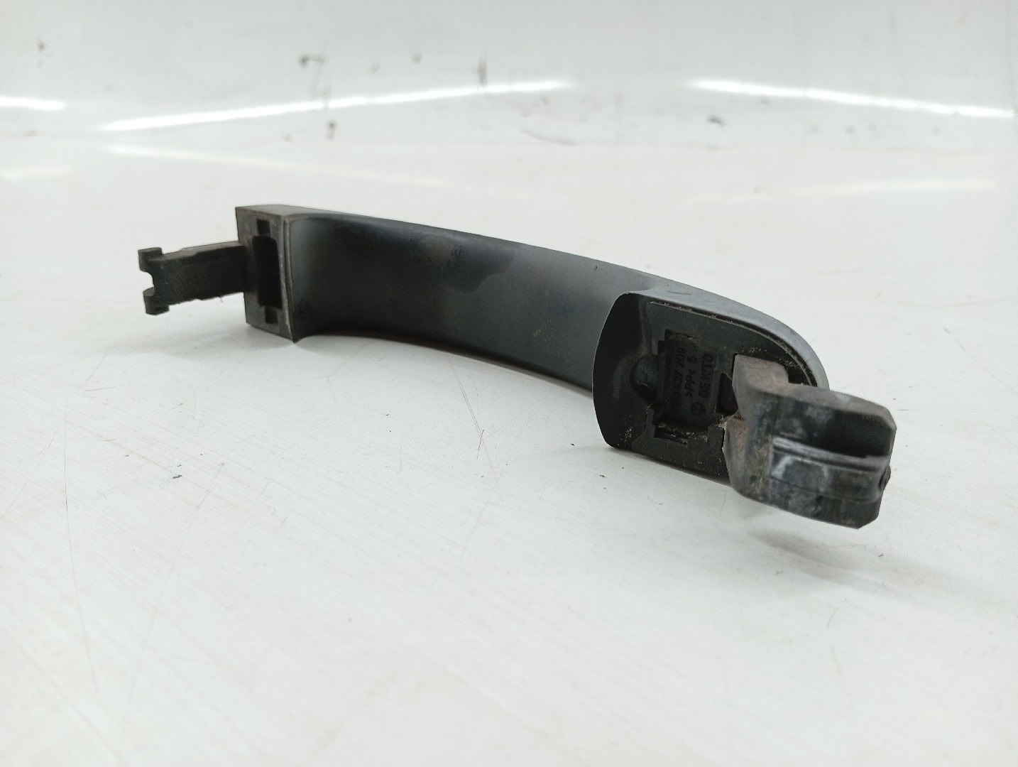 Puxador Exterior Porta Frente Esquerdo VOLKSWAGEN CADDY II Combi (9K9B) | 95 - 04 Imagem-2