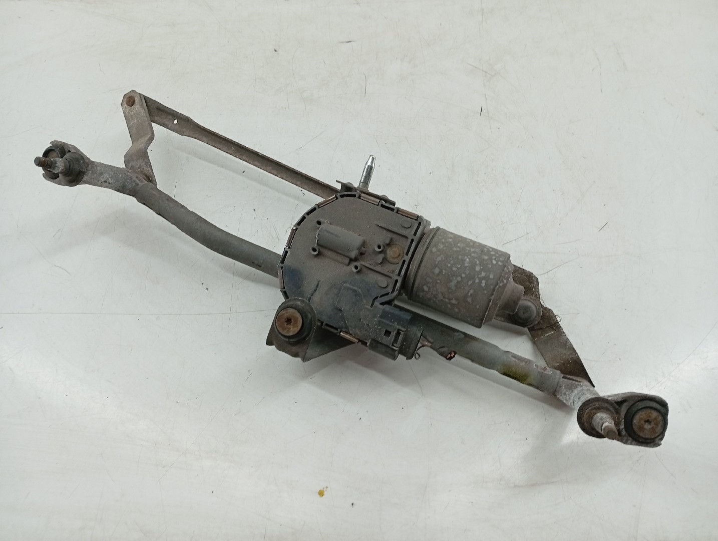 Motor Limpa Vidro Frente VOLKSWAGEN CADDY II Combi (9K9B) | 95 - 04 Imagem-2