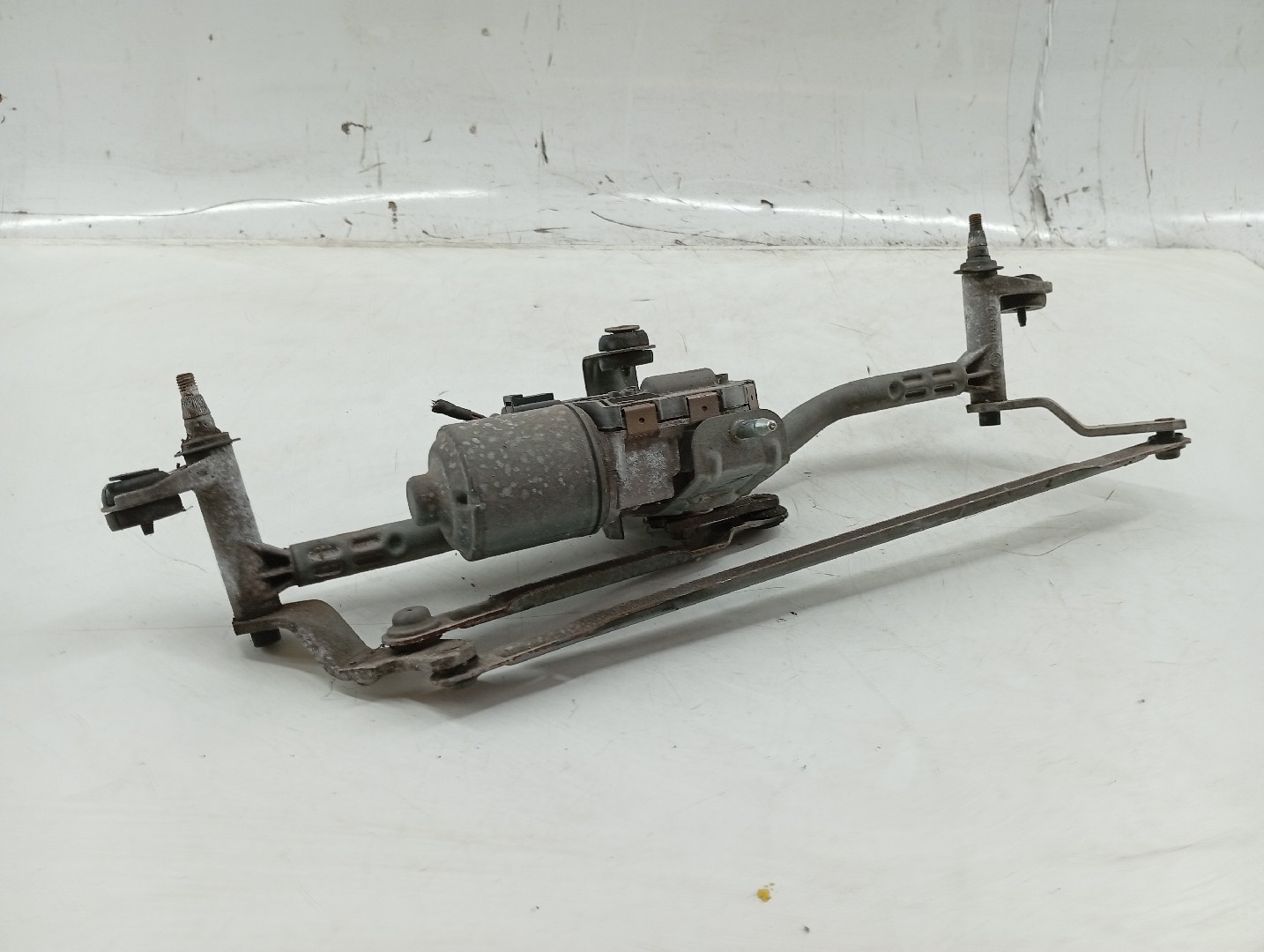 Motor Limpa Vidro Frente VOLKSWAGEN CADDY II Combi (9K9B) | 95 - 04 Imagem-4