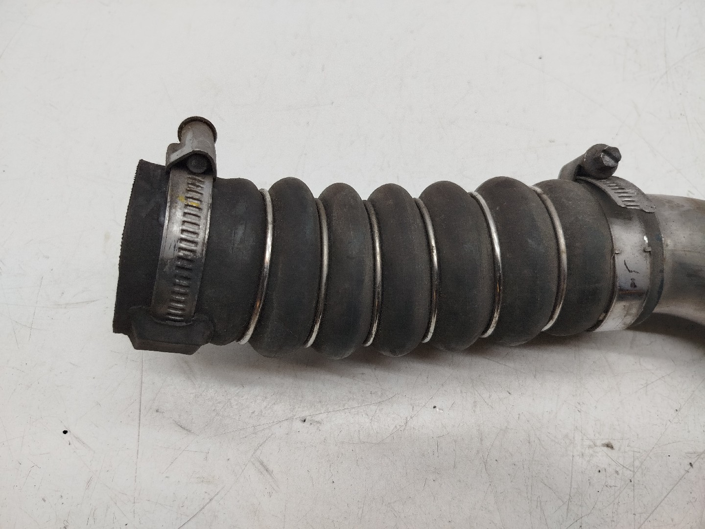 Tubagem do Intercooler RENAULT MODUS / GRAND MODUS (F/JP0_) | 04 -  Imagem-1