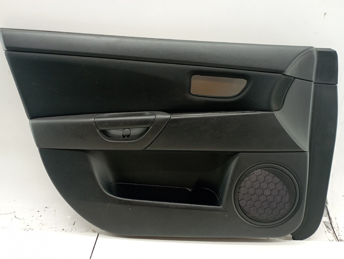 Quartela de porta frente esquerda MAZDA 3 (BK) | 03 - 09