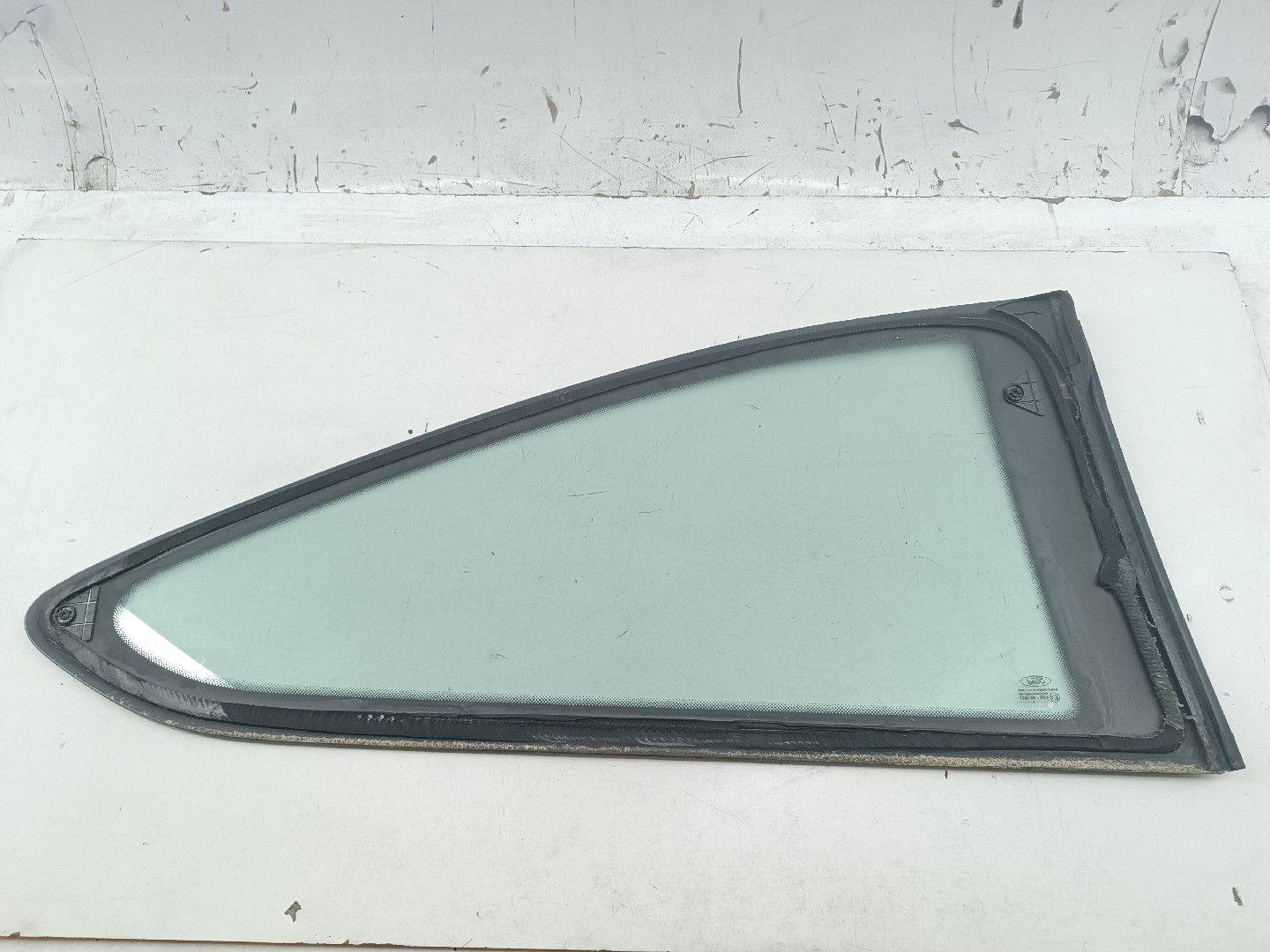 Vidro Painel Tras Esquerdo FORD FOCUS II (DA_, HCP, DP) | 04 - 13