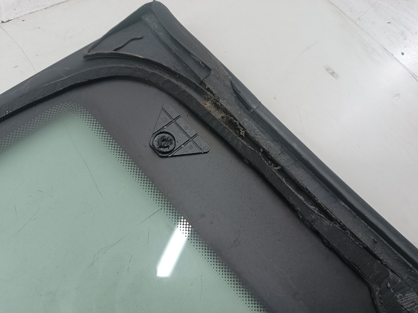 Vidro Painel Tras Esquerdo FORD FOCUS II (DA_, HCP, DP) | 04 - 13 Imagem-1