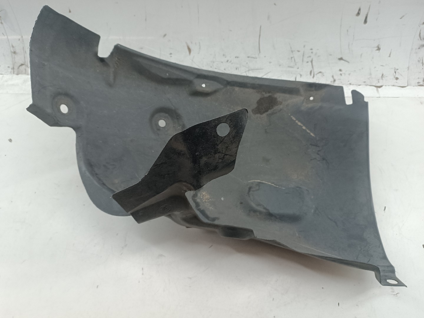 Cava de Roda Frente Direita RENAULT MEGANE III Coupé (DZ0/1_) | 08 - 
