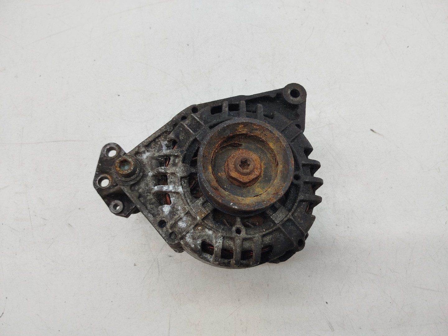 Alternador VOLKSWAGEN PASSAT Variant (3B6) | 00 - 05 Imagem-2