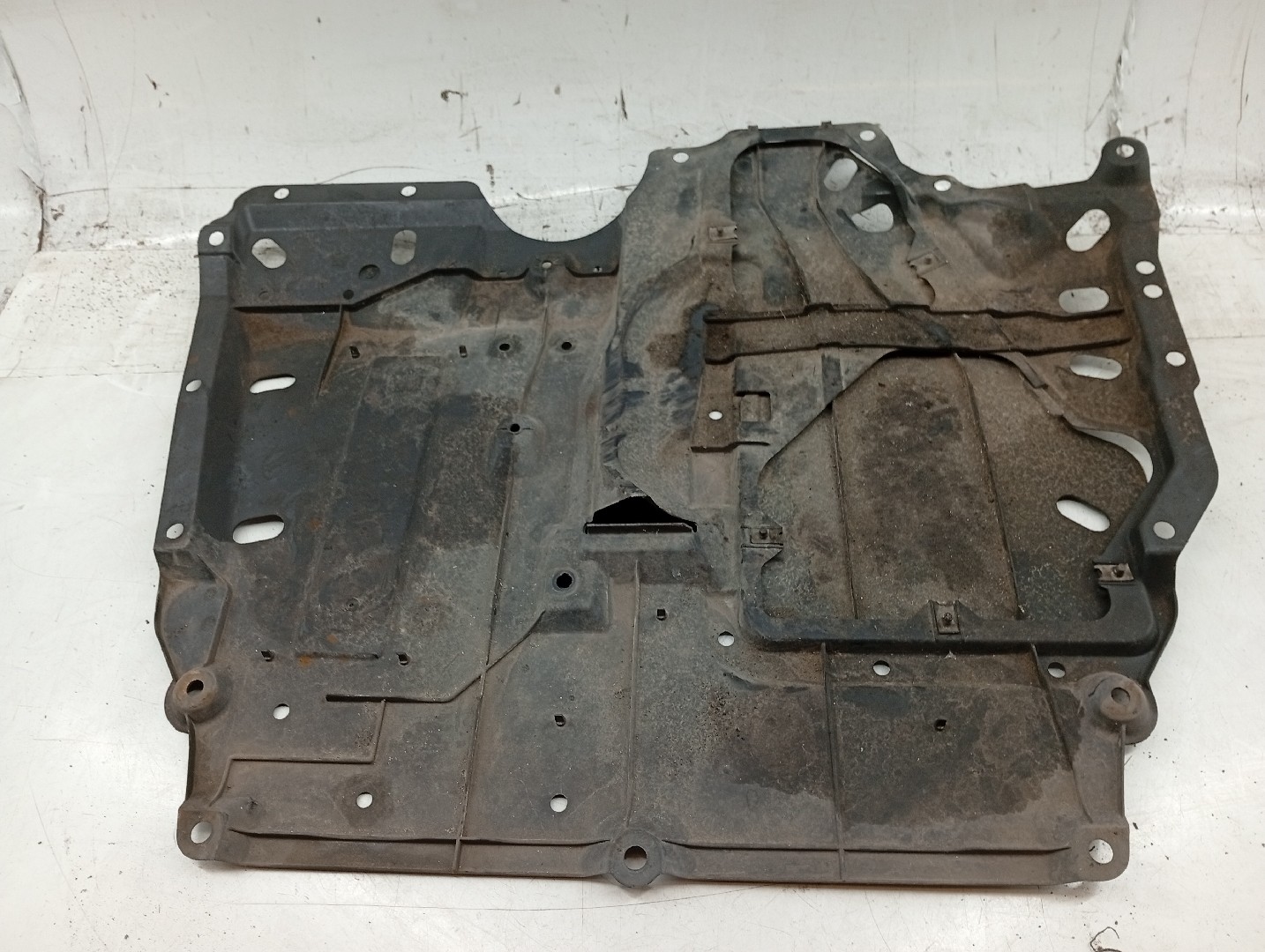 Proteção inferior de carroçaria MITSUBISHI ASX (GA_W_) | 09 -  Imagem-4